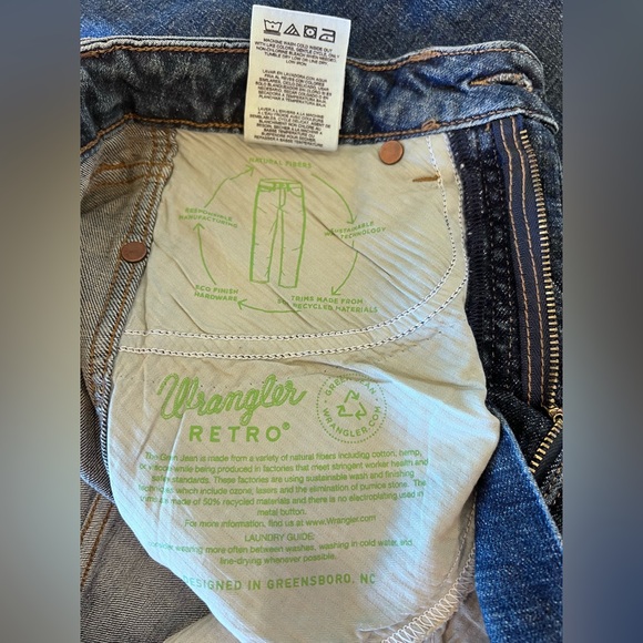 Wrangler Retro High Rise Trumpet Flare Jeans 26x30 Coastal Cowgirl Boho Western - Picture 9 of 12